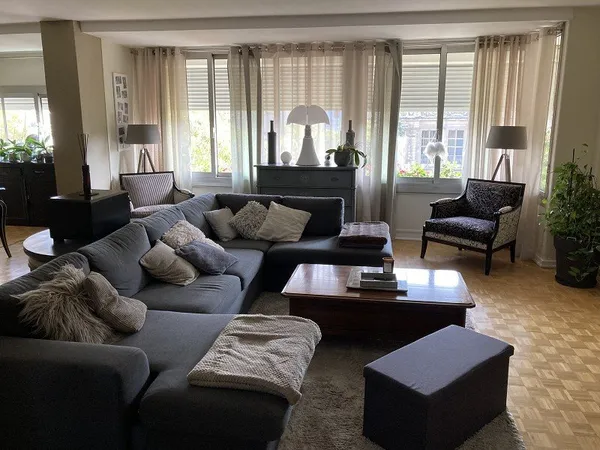 Appartement 5 pièces 152 m²