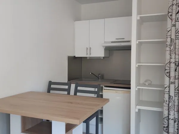 F 1 Appartement a louer 