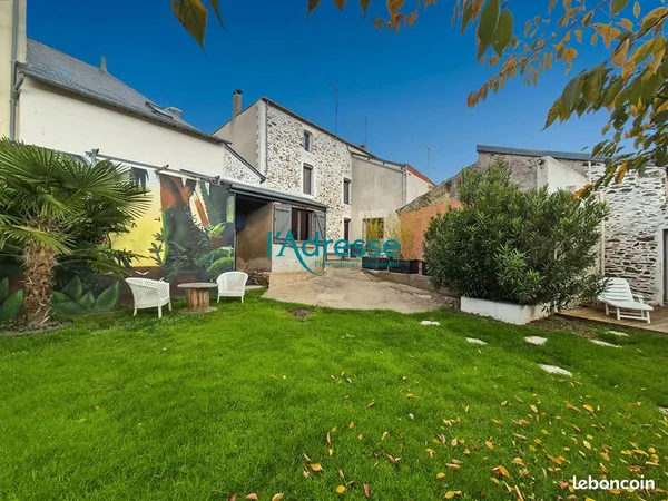Maison 8 pièces 181 m² 