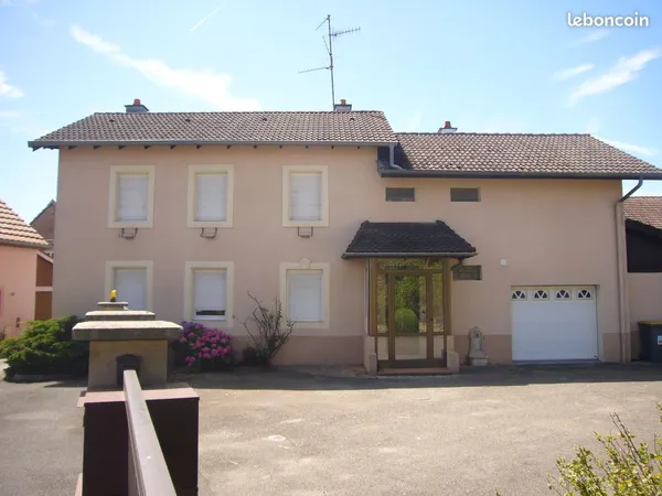 Location grande chambre dans villa 