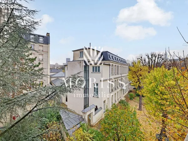 Loft 1 pièce 38 m² 