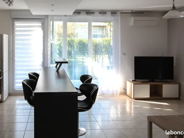 Appartement meublé à AGROPARC avec Jardin 