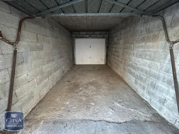 Parking - Garage Location Valence   70€