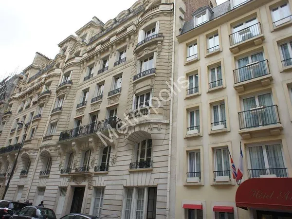 Appartement 6 pièces 145 m² 