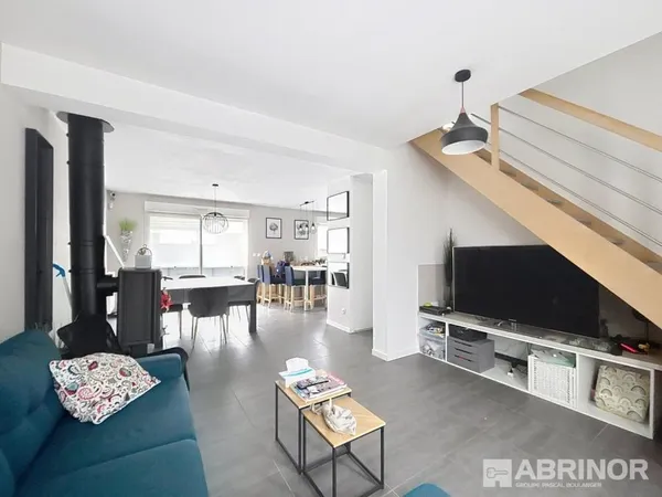 Maison individuelle, 3 chambres, jardin, garage 