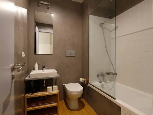 4 PIÈCES de 83m² + TERRASSE + PKG(s) 