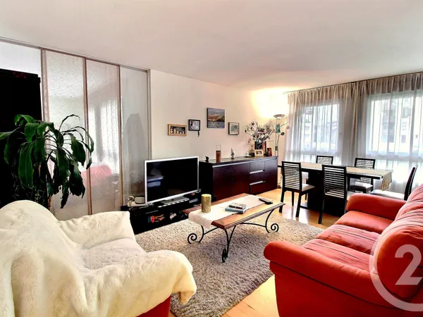 Appartement 4 pièces 82 m² 
