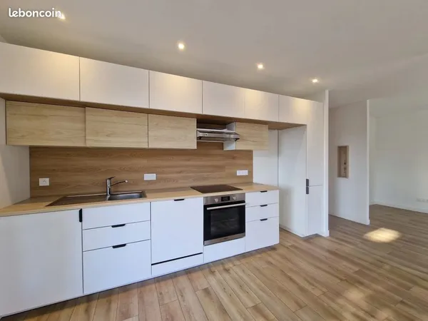 Appartement 3 pièces 77 m² 