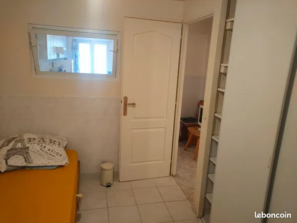 Location studio meublé 