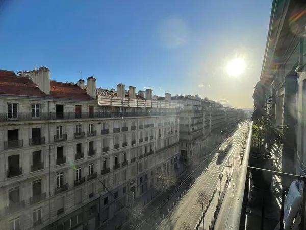Studio 1 pièce 16 m² 