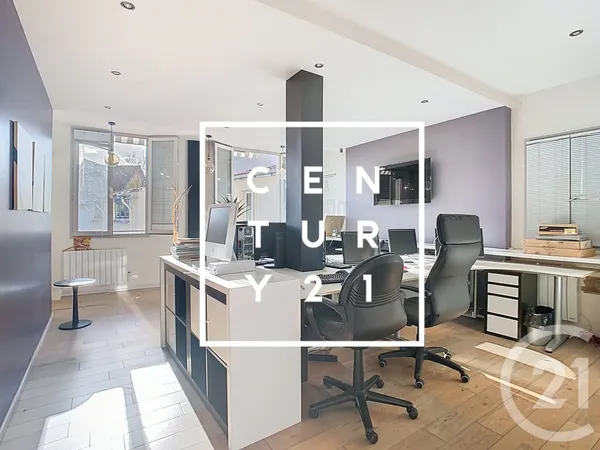 Local 54 m² 