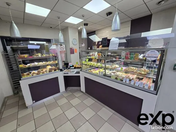 Local commercial 140 m² 