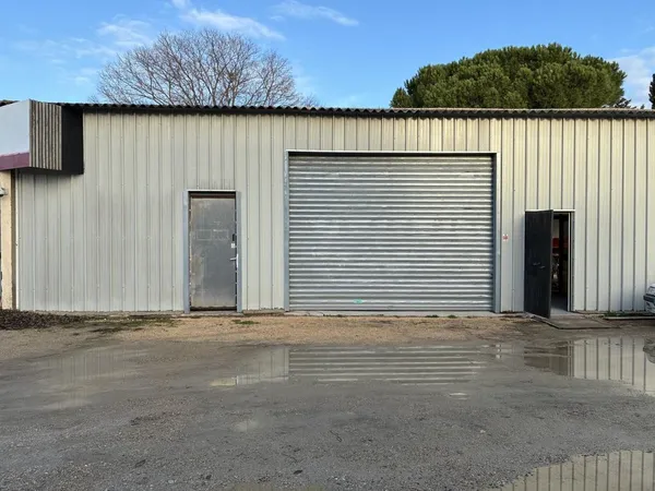 LOCAL PROFESSIONNEL- BELLEGARDE 