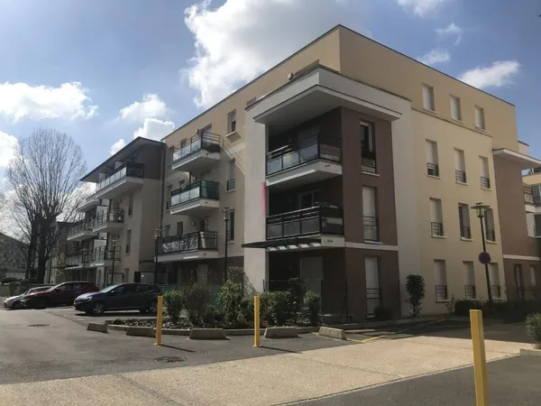 Studio 1 pièce 32 m² 