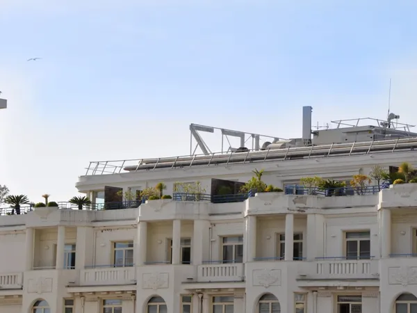 Charmant 2 pièces avec terrasse aperçu mer - À deux pas de la plage et des commodités 