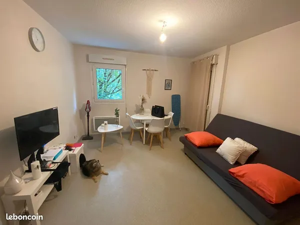 Studio 1 pièce 22 m² 
