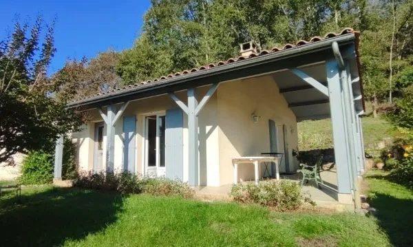 JOLIE MAISON DE PLAIN-PIED DE L'ANNÃ‰E 2007, 97 MÂ² HABITABLES  BO