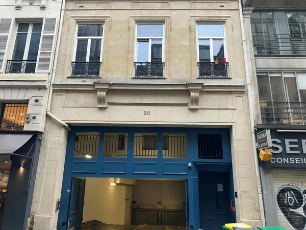 Parking 100 m² 