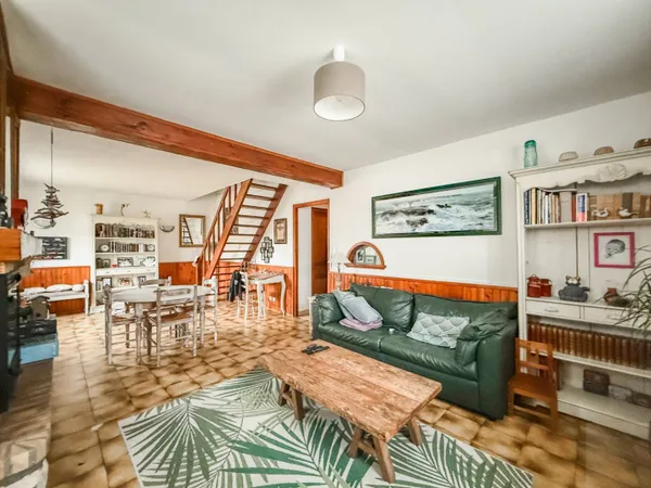 Maison 8 pièces 263 m² 