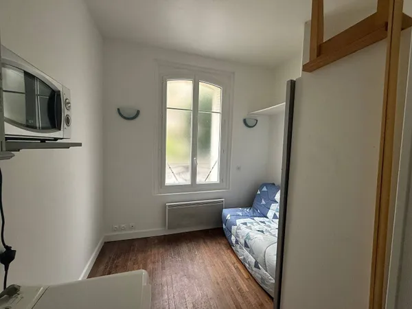 Appartement 1 pièce 11 m² 