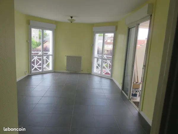 715 appartement 3 piéces 63m2 