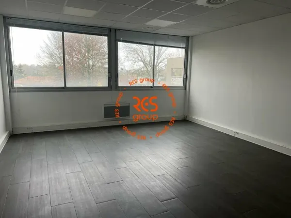 BUREAUX A VENDRE 