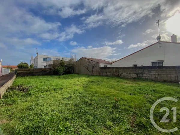 Terrain 348 m² 