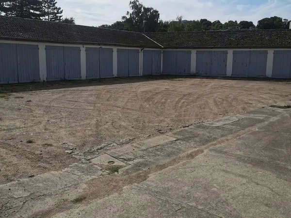 Parking/box 12 m² Montluçon 