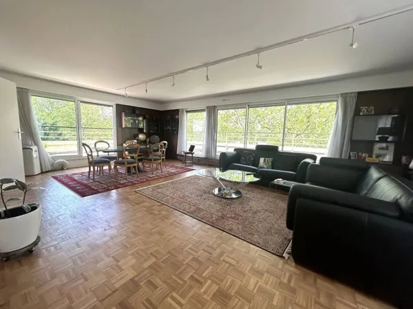 Appartement 4 pièces 121 m² 