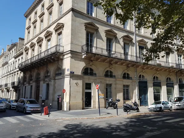 À LOUER - BUREAU DE 35 m² DANS LE TRIANGLE D'OR DE BORDEAUX 