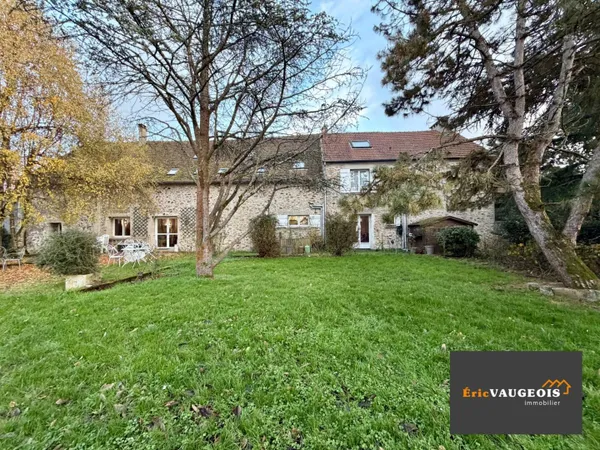 Maison 12 pièces 382 m² 