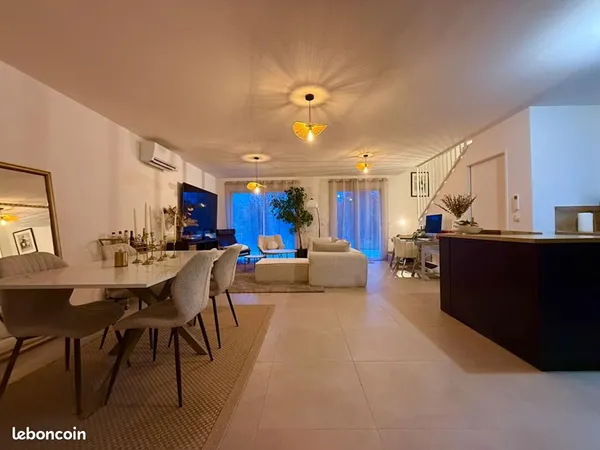 Maison 5 pièces 93 m² 
