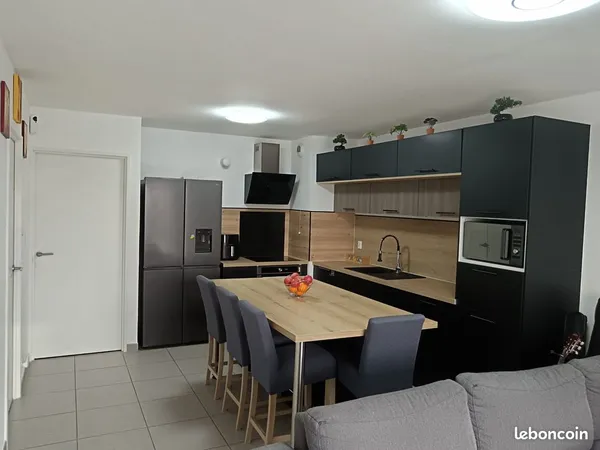 Appartement 4 pièces - 79 m² - Centre-ville d'Annemasse 