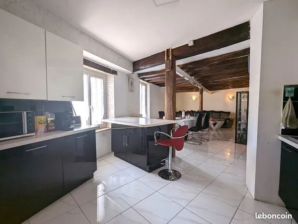 Maison 8 pièces 140 m² 
