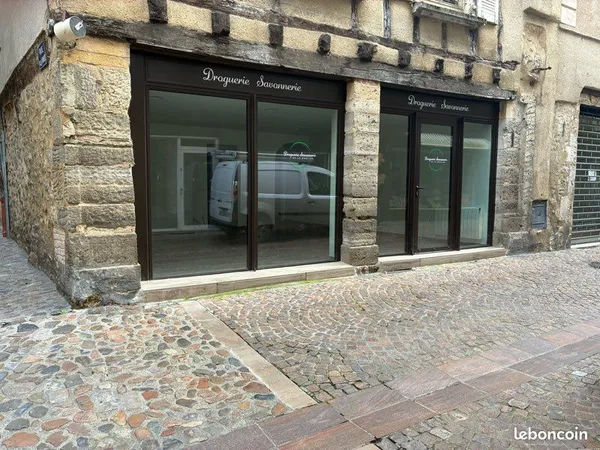 À louer local commercial 