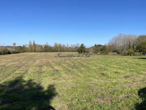 Propriété 200 m² 