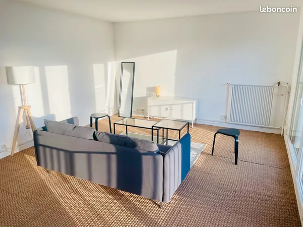 A louer, au centre de Garches (92), appartement de 3 pièces, meublé, lumineux 