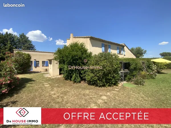Propriété 25 pièces 368 m² 