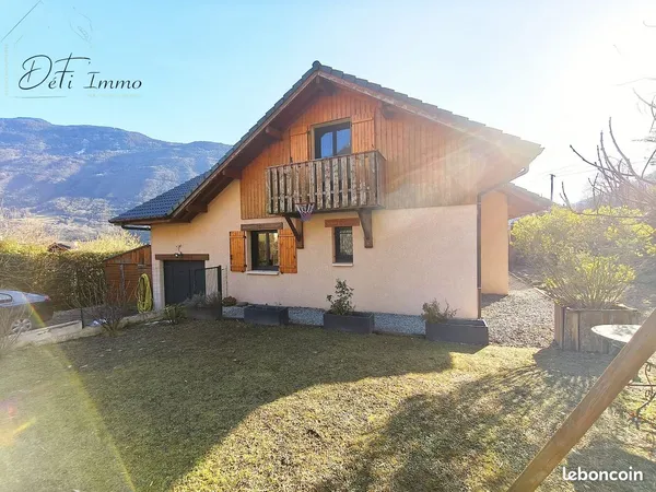 Maison 6 pièces 102 m² 