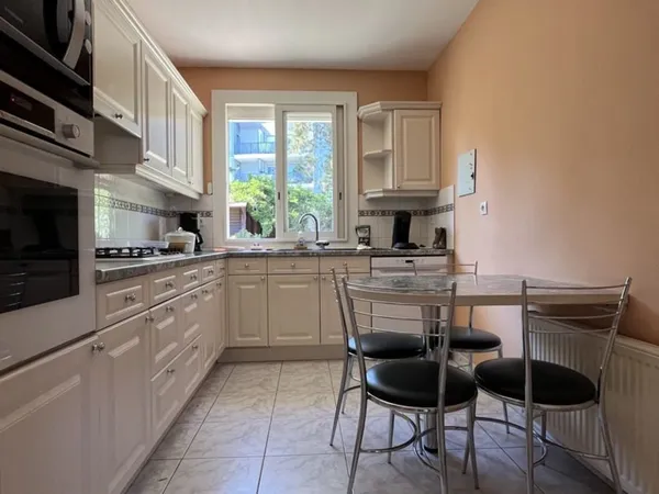 Maison de 5 pièces principales 