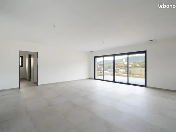 Maison 5 pièces 266 m² 