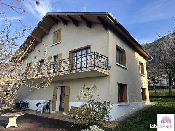 Maison 5 pièces 144 m² 