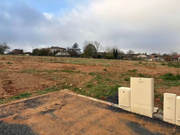 Terrain en individuel 770 m² 