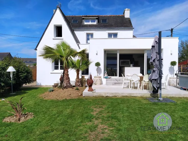 Maison de plain-pied 5 pièces 151 m² 
