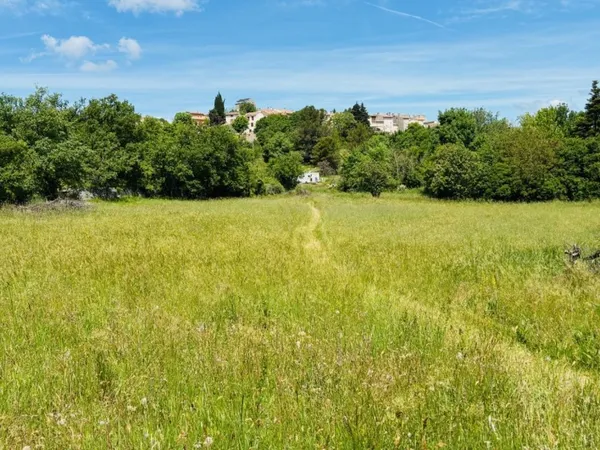Terrain 1400 m² 