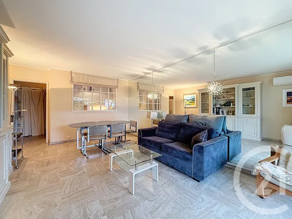 Appartement 2 pièces 65 m² 