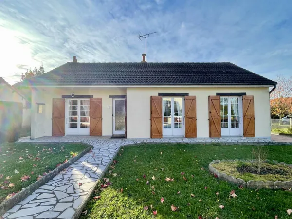 Maison de plain-pied 4 pièces 82 m² 