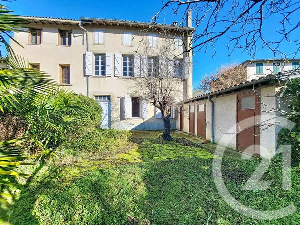 Maison 5 pièces 285 m² 