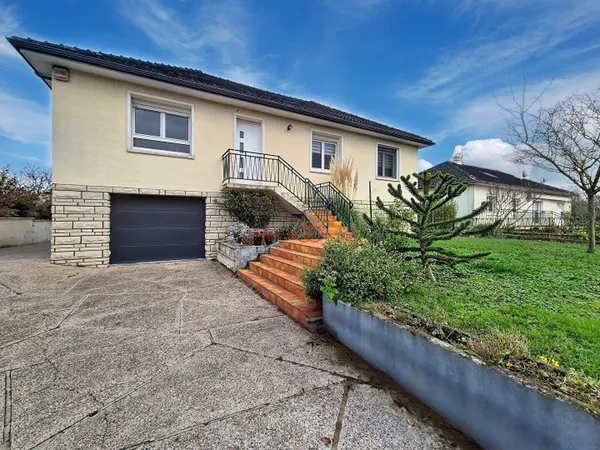 Maison de plain-pied 7 pièces 125 m² 