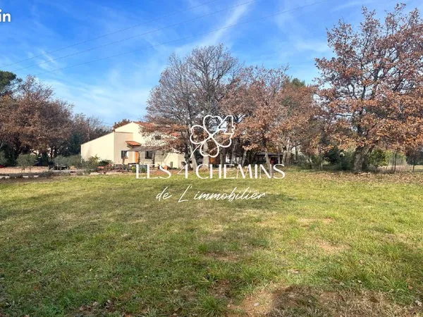 Villa 4 pièces 236 m² 